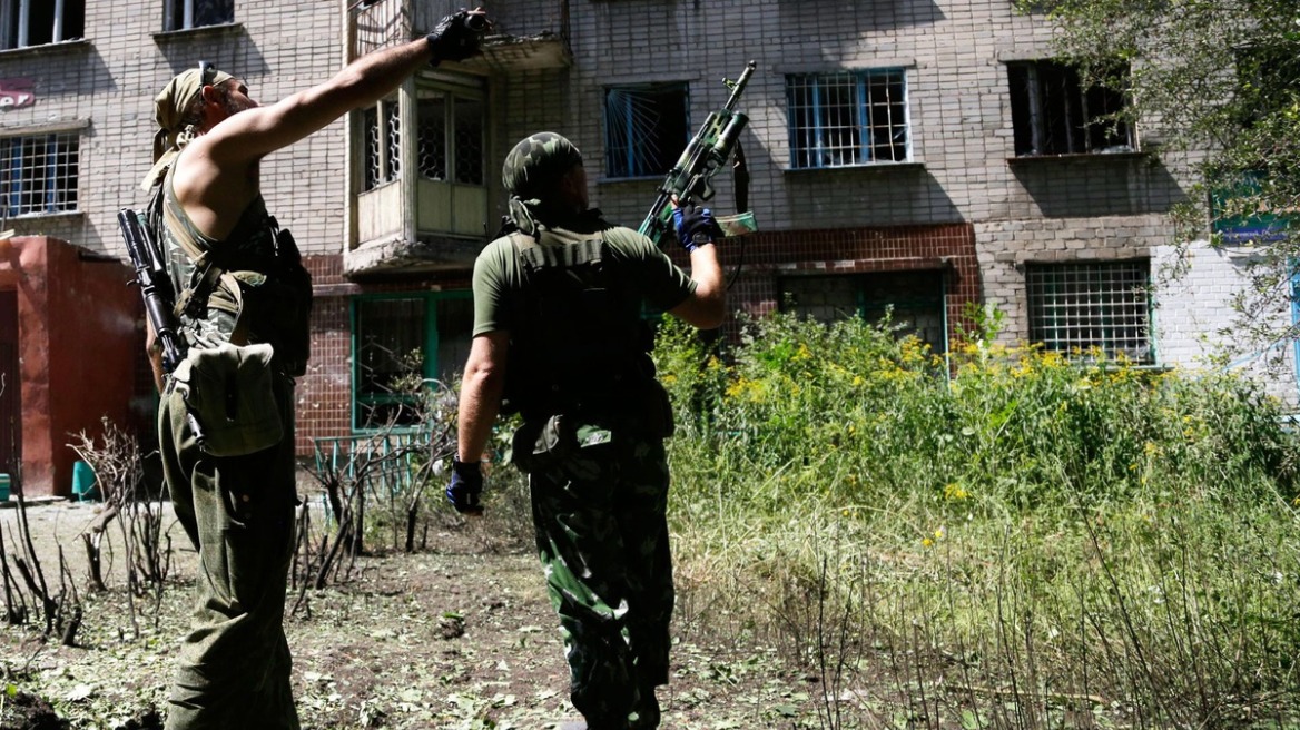 Ουκρανία: Δεκαεπέντε άμαχοι νεκροί από πυρά πυροβολικού στο Ντονέτσκ